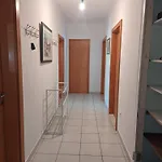 Lägenhet Bright And Comfortable Unit Across From Messe