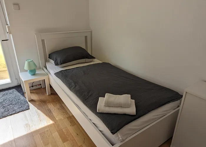 Bright And Comfortable Unit Across From Messe Daire Wels