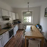 Apartmán Bright And Comfortable Unit Across From Messe *