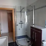 Bright And Comfortable Unit Across From Messe * Wels