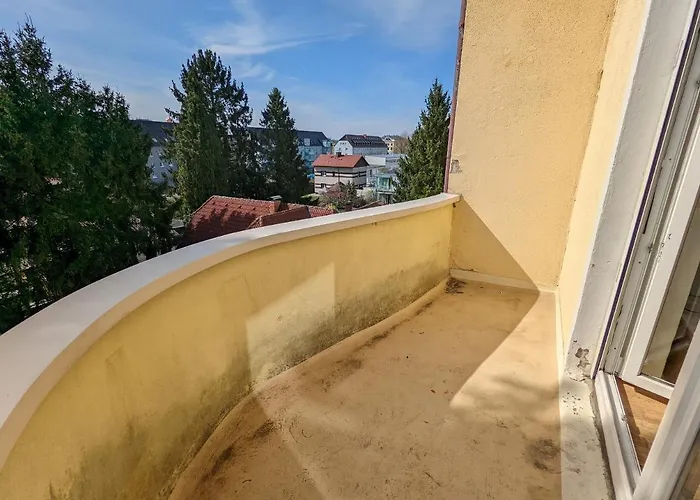 Bright And Comfortable Unit Across From Messe 公寓 *