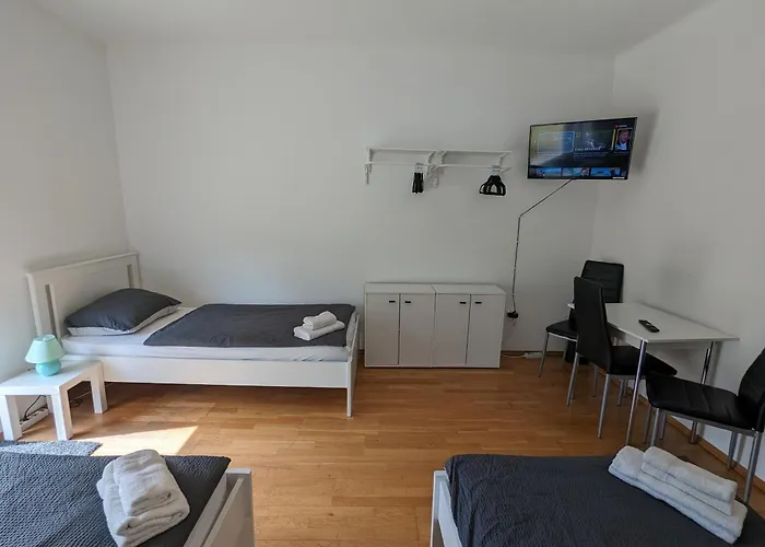 Bright And Comfortable Unit Across From Messe * 韦尔斯